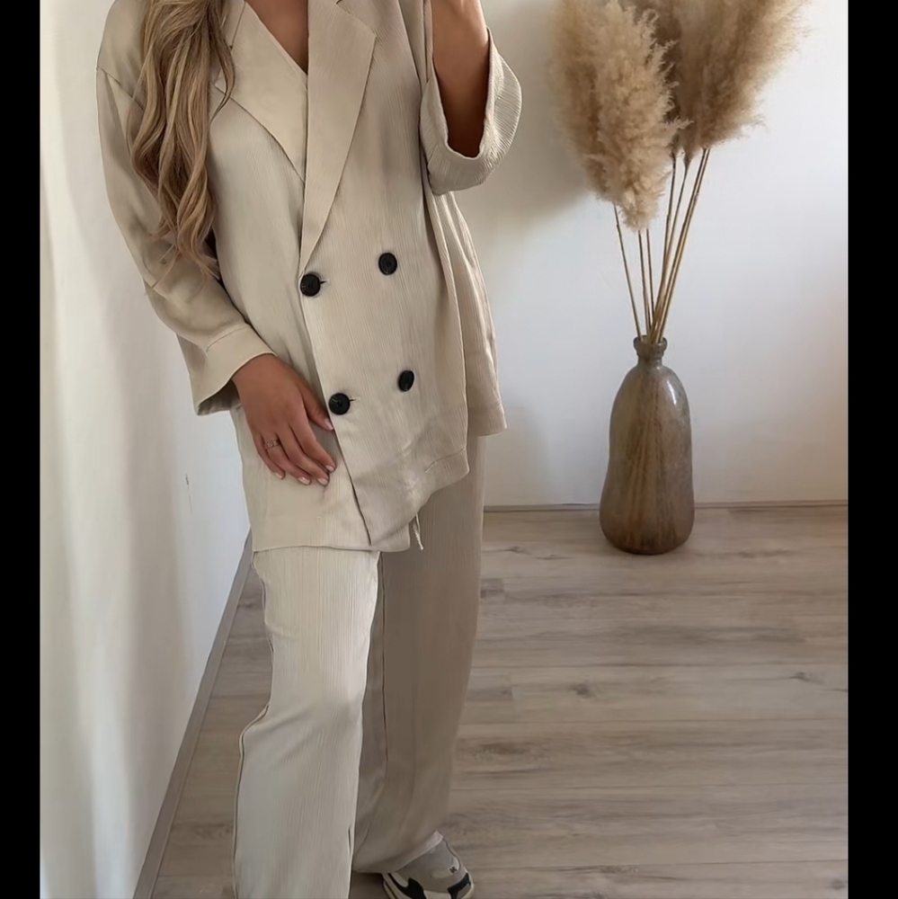 Zara Wrinkle Satin Effect Blazer Cream Size S - Picture 11 of 15